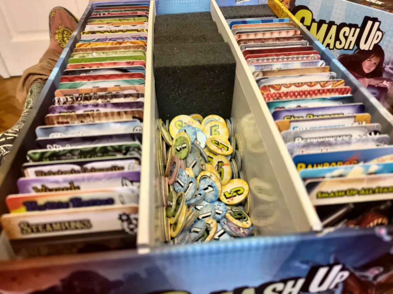 Smash Up: The Big Geeky Box